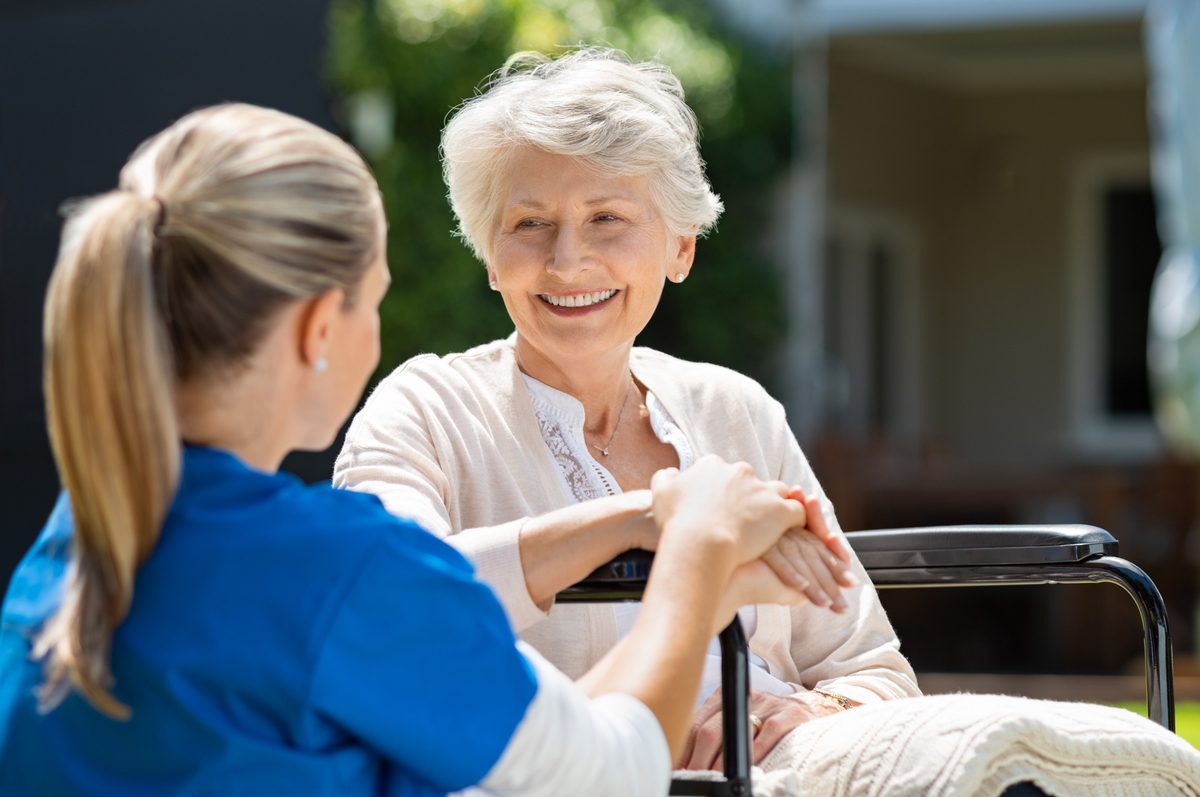 Adjusting to a Major Life Change: Moving into an Assisted Living