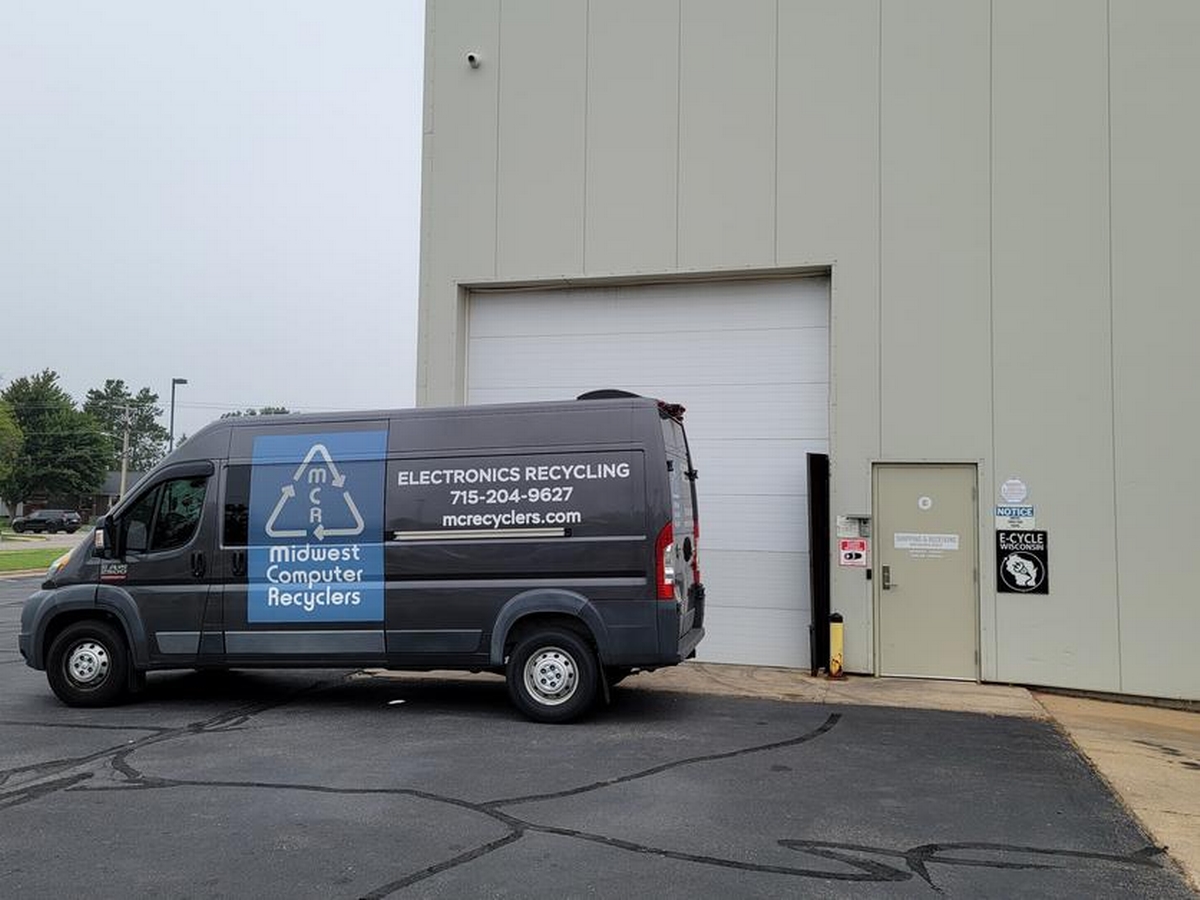 New Wave of Revenue: How Electronics Recycling Services Can Serve as a Competitive Edge