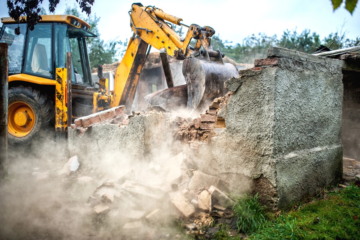 Are Utilities Necessary During Demolition Projects?